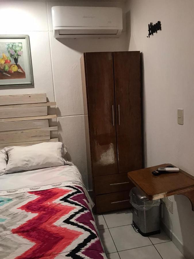 Casa D Miros Familias , Grupos Y Empresas Max 20 P Hotel Guadalajara Bagian luar foto