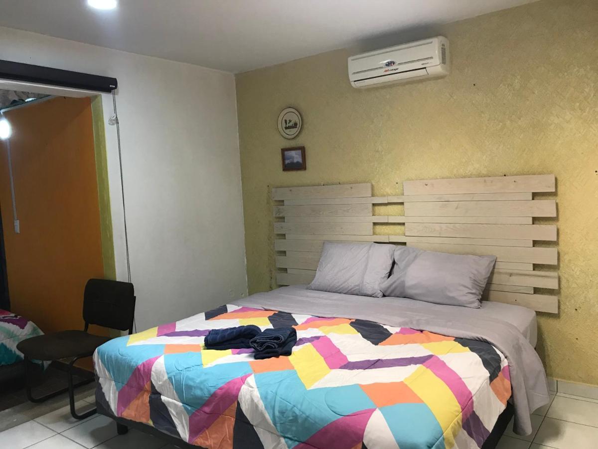 Casa D Miros Familias , Grupos Y Empresas Max 20 P Hotel Guadalajara Bagian luar foto