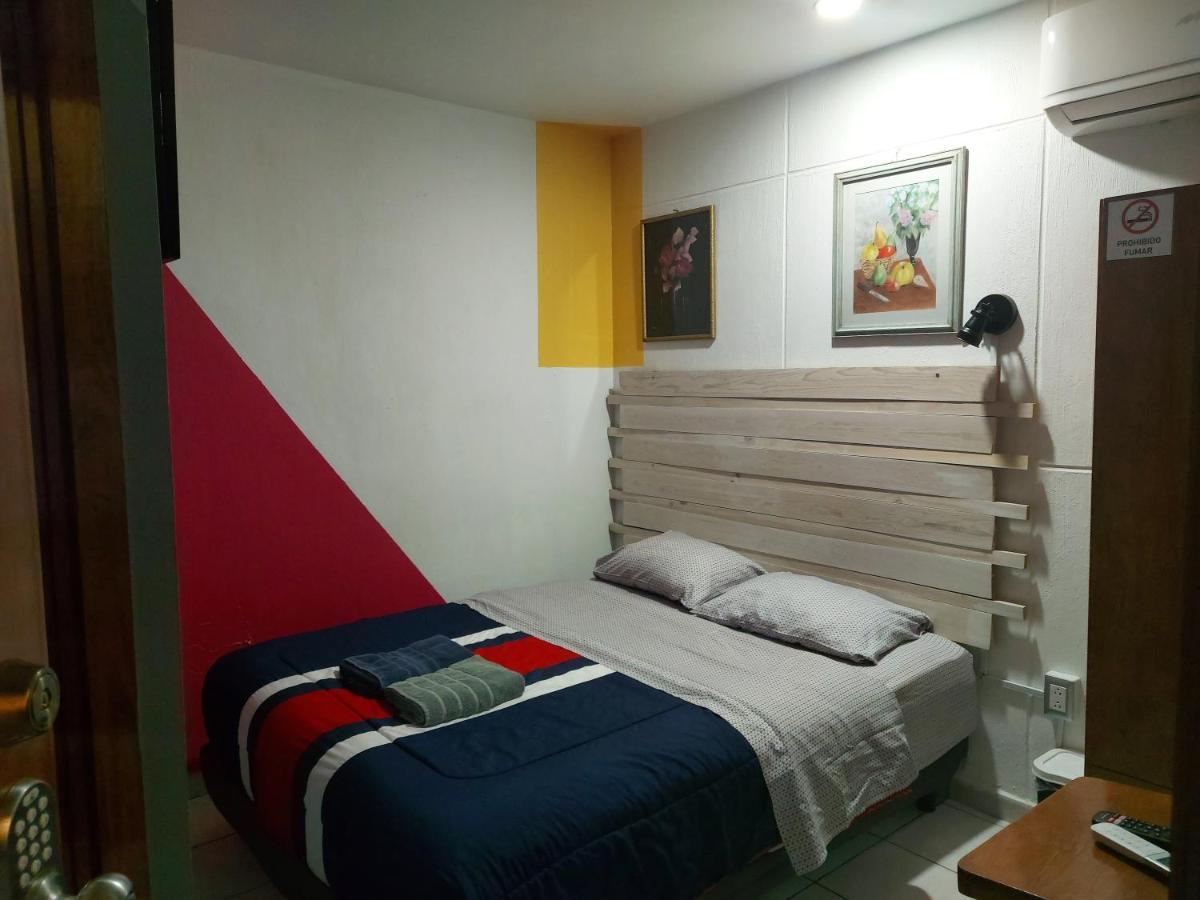 Casa D Miros Familias , Grupos Y Empresas Max 20 P Hotel Guadalajara Bagian luar foto